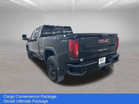 Used 2023 GMC Sierra 2500 Denali w/ Denali Black Diamond Edition image 9