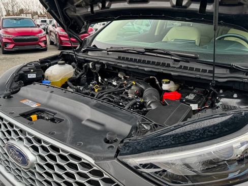 Used 2023 Ford Edge SEL w/ Convenience Package image 24