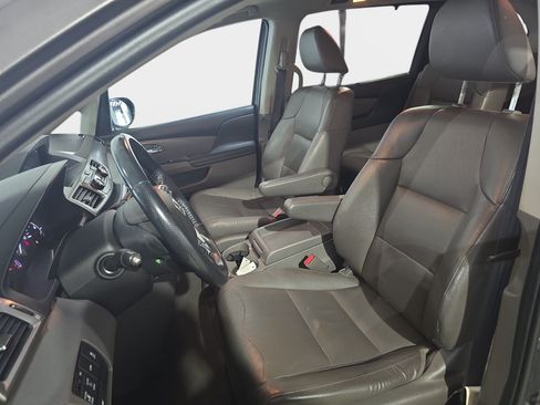 Used 2016 Honda Odyssey EX-L image 12