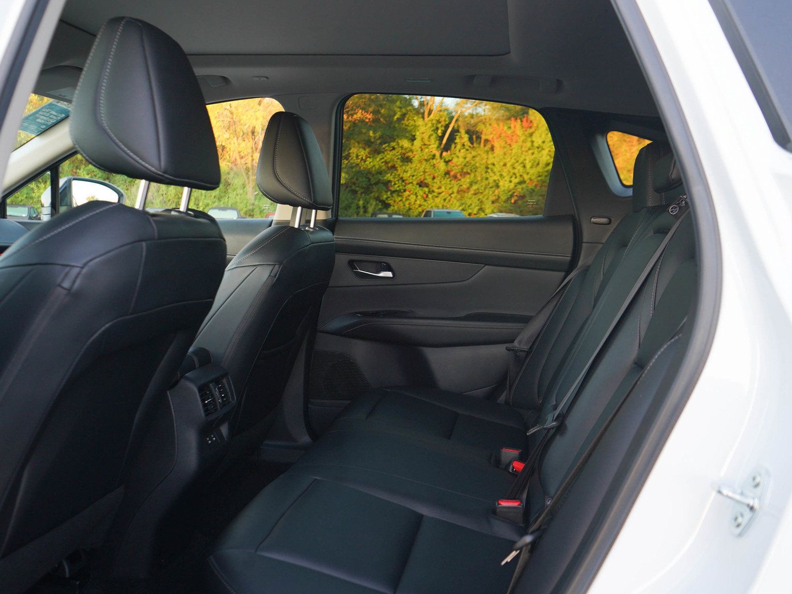 Used 2025 Nissan Murano SL AWD/4WD image 15