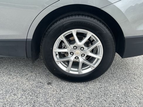 Used 2024 Chevrolet Equinox LT FWD image 20