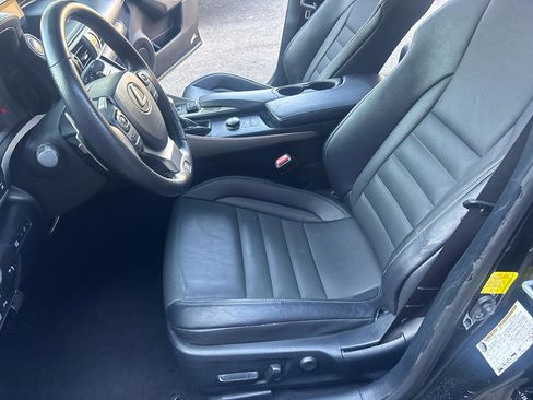 Used 2019 Lexus IS 300 F Sport w/ F Sport Package image 12