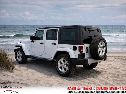 Used 2015 Jeep Wrangler Unlimited Sahara w/ Connectivity Group image 5