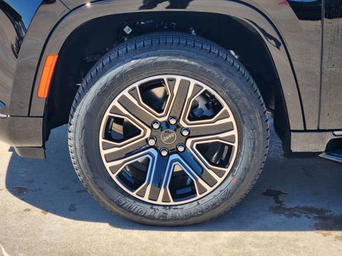 New 2026 Jeep Grand Wagoneer 2WD image 11