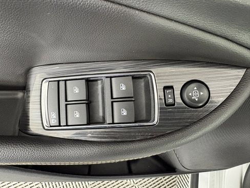 Used 2019 Chevrolet Impala LT image 14