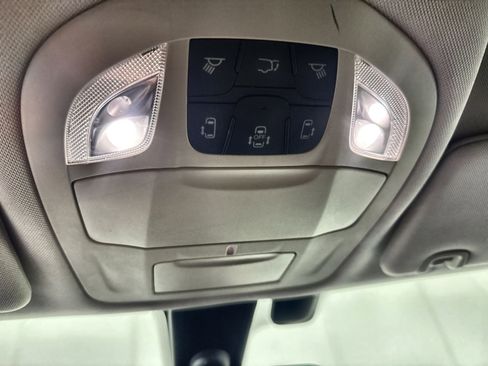 Used 2018 Chrysler Pacifica Touring Plus w/ Tire & Wheel Group image 24