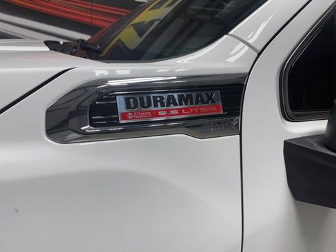 Used 2023 GMC Sierra 2500 SLT w/ SLT Convenience Package image 5