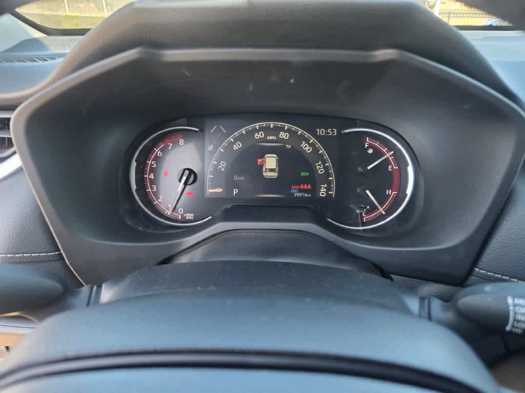 Used 2025 Toyota RAV4 XLE AWD/4WD image 16