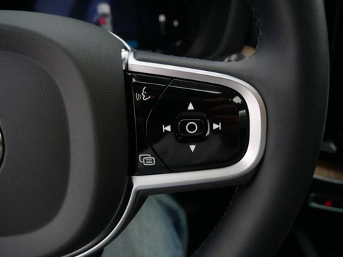 Used 2026 Volvo XC60 B5 Plus w/ Climate Package image 26