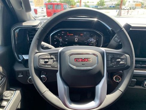 New 2026 GMC Sierra 2500 SLE w/ Preferred Package AWD/4WD image 22