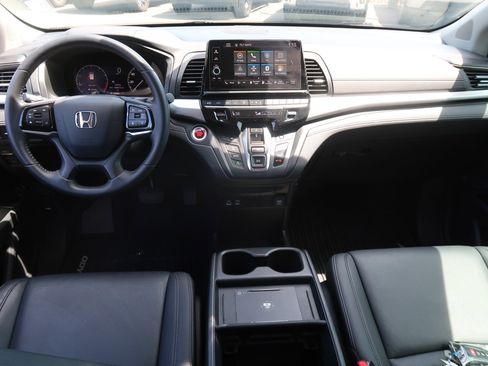 Used 2025 Honda Odyssey EX-L image 14