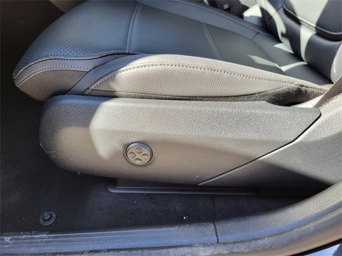 New 2026 Mercedes-Benz GLC 300 4MATIC image 12