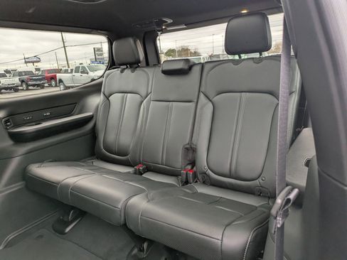 New 2026 Jeep Grand Wagoneer Limited w/ Premium Group II AWD/4WD image 27