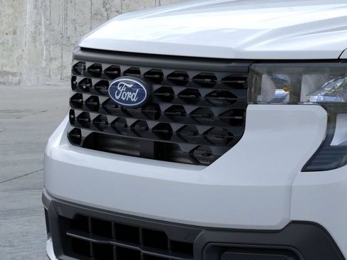 New 2026 Ford Maverick XLT w/ XLT Luxury Package FWD image 9