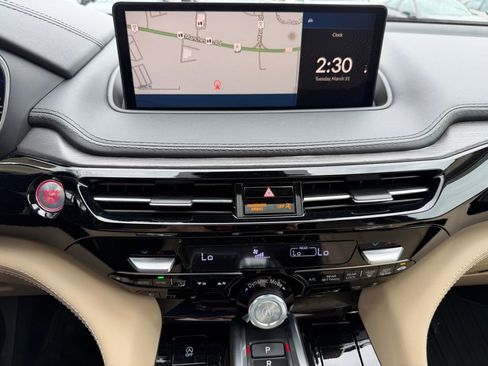 Used 2023 Acura MDX SH-AWD w/ Advance Package image 16