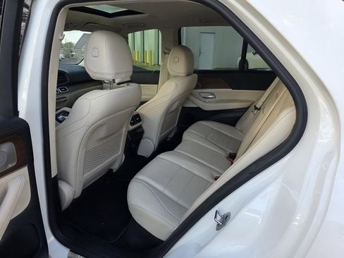 Used 2021 Mercedes-Benz GLE 450 4MATIC image 25