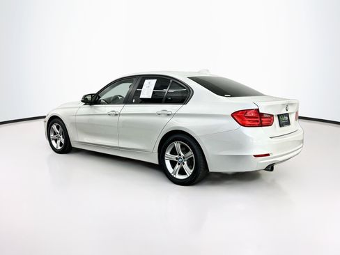 Used 2013 BMW 328i xDrive Sedan AWD/4WD image 5