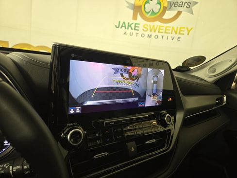 Used 2020 Toyota Highlander Platinum image 22