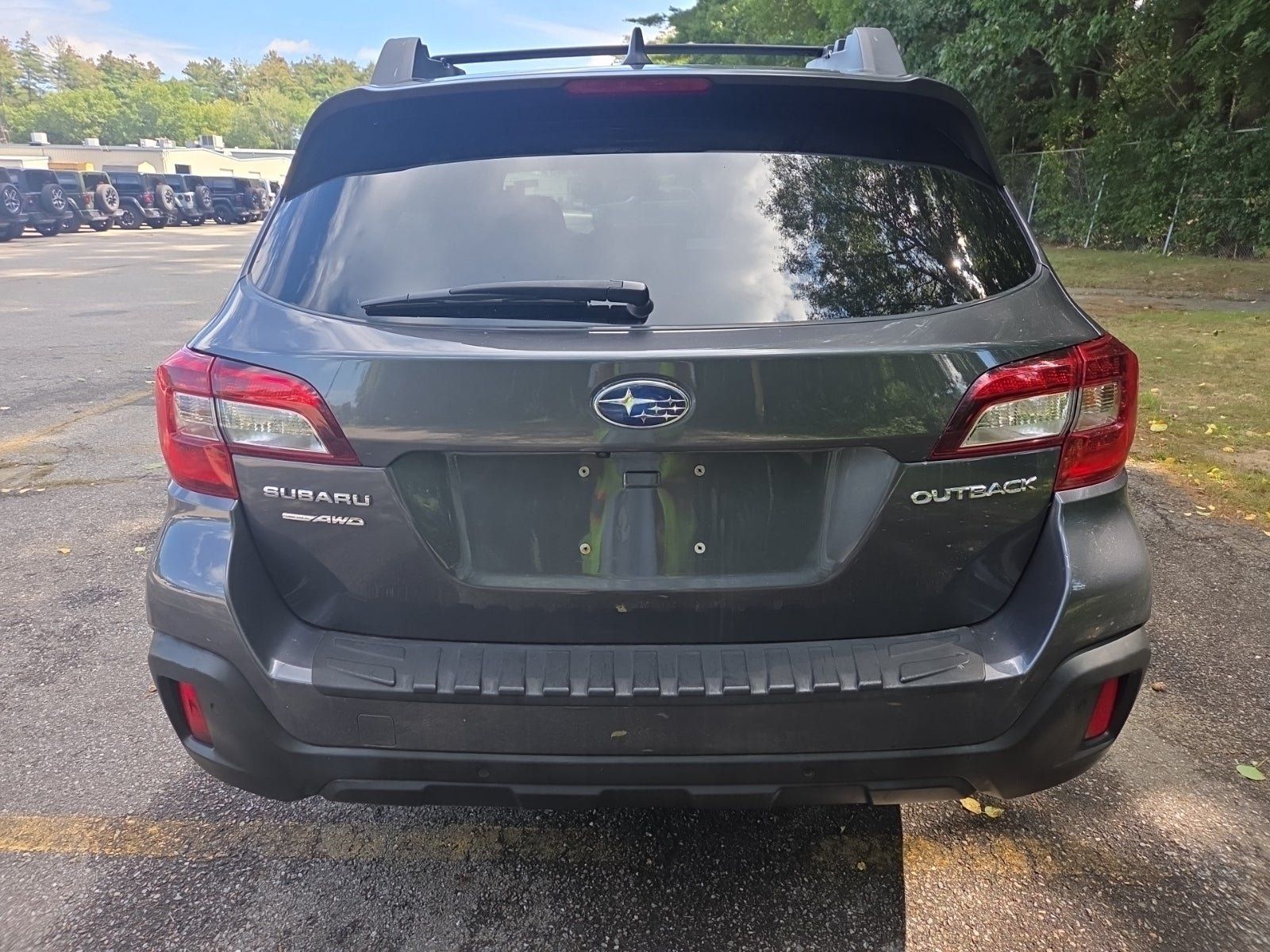 Used 2019 Subaru Outback 2.5i Limited AWD/4WD image 4