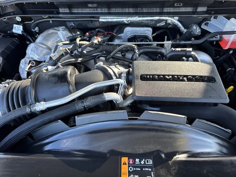 Used 2024 Chevrolet Silverado 2500 LTZ w/ LTZ Plus Package AWD/4WD image 30