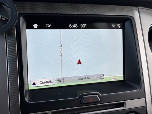 Used 2017 Ford Expedition XLT w/ Equipment Group 202A RWD image 10