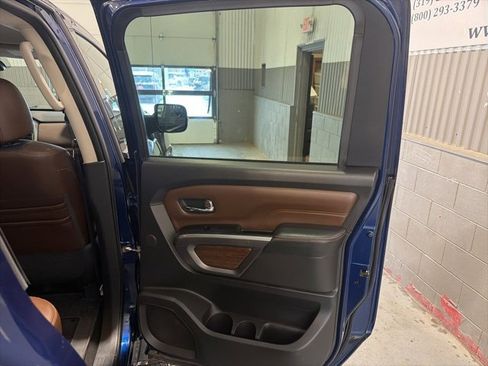Certified 2019 Nissan Titan Platinum Reserve w/ Platinum Utility Package image 12