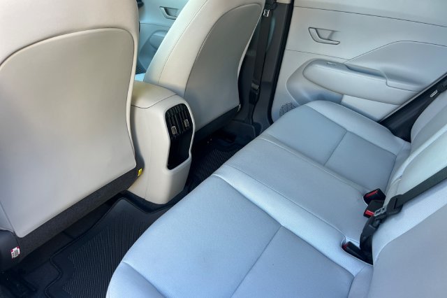 Certified 2024 Hyundai Kona SEL FWD image 15