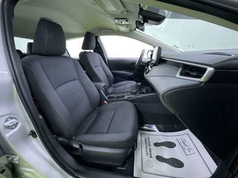 Used 2024 Toyota Corolla LE image 27