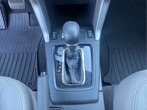 Used 2016 Subaru Forester 2.5i Touring image 12