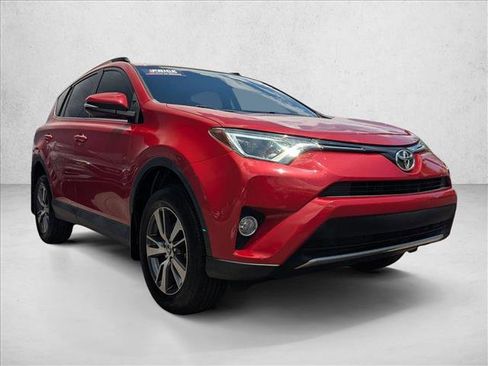 Used 2016 Toyota RAV4 XLE image 3