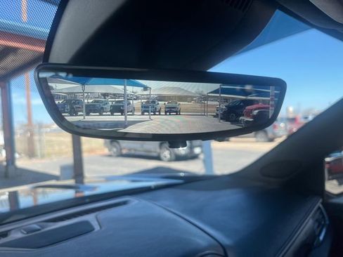 Used 2024 GMC Yukon XL Denali w/ Denali Reserve Package image 18