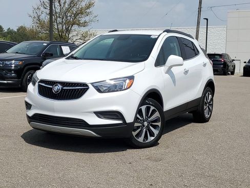 Used 2022 Buick Encore Preferred w/ Safety Package AWD/4WD image 30
