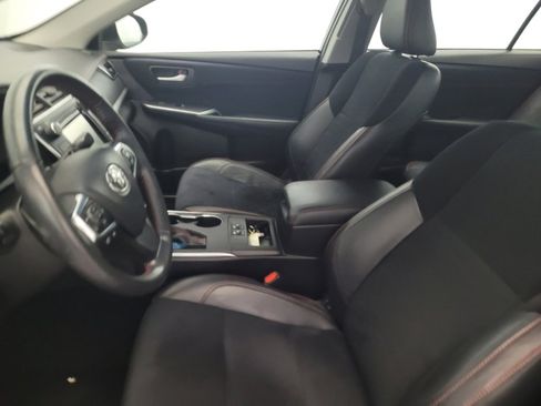 Used 2015 Toyota Camry XSE image 17