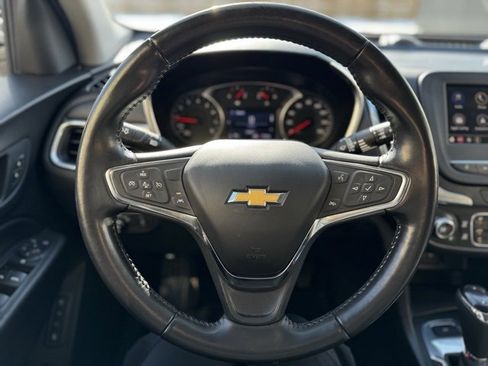 Used 2020 Chevrolet Equinox LT w/ Sport Edition image 22