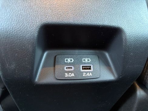 Used 2024 Subaru Crosstrek 2.0i Premium image 36