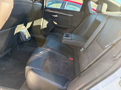Used 2014 Chevrolet Impala LT image 19