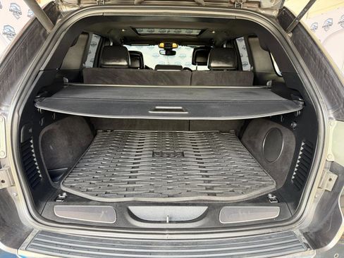 Used 2017 Jeep Grand Cherokee Limited w/ Luxury Group II image 20