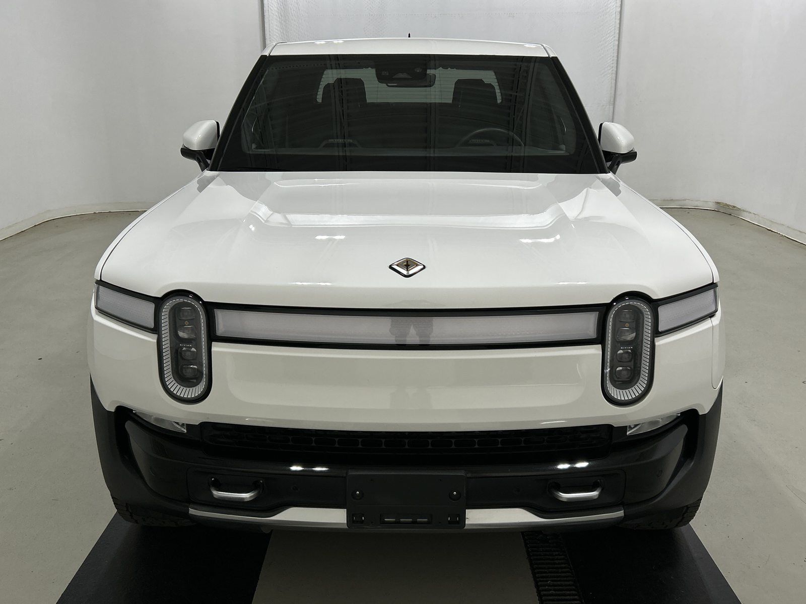 Used 2022 Rivian R1T Adventure AWD/4WD image 8