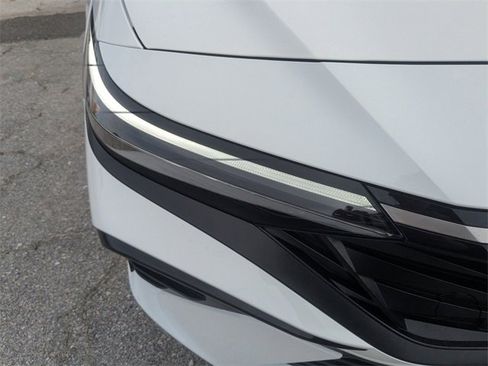 New 2026 Hyundai Elantra SEL Sport image 9