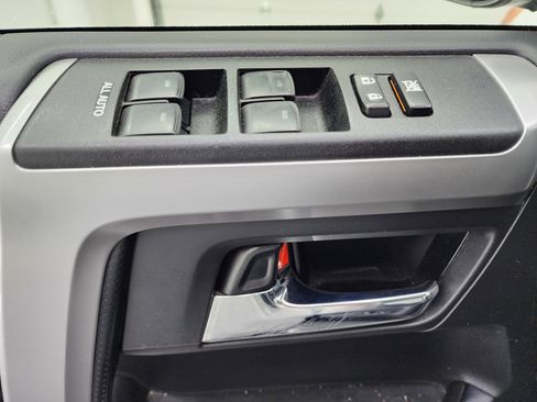 Used 2021 Toyota 4Runner SR5 image 35