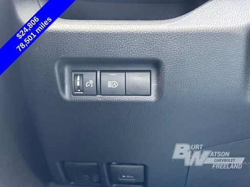 Used 2022 Toyota RAV4 XLE image 17