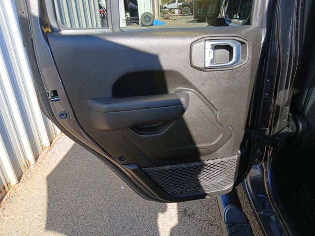 Used 2025 Jeep Gladiator Sport AWD/4WD image 21