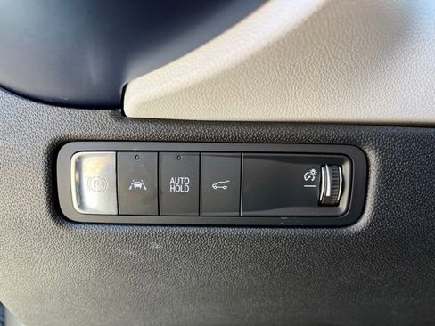 Used 2024 Chevrolet Equinox EV LT w/ LPO, Blackout Package FWD image 17