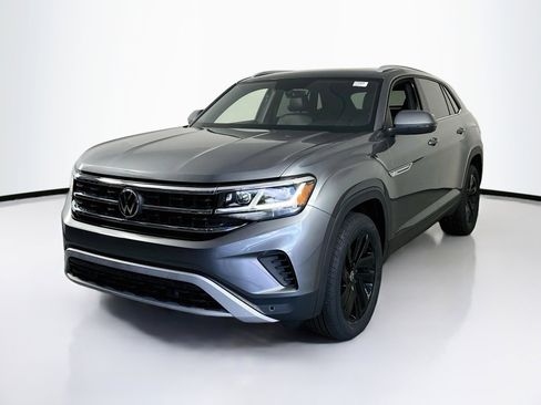Used 2023 Volkswagen Atlas Cross Sport SE FWD image 1
