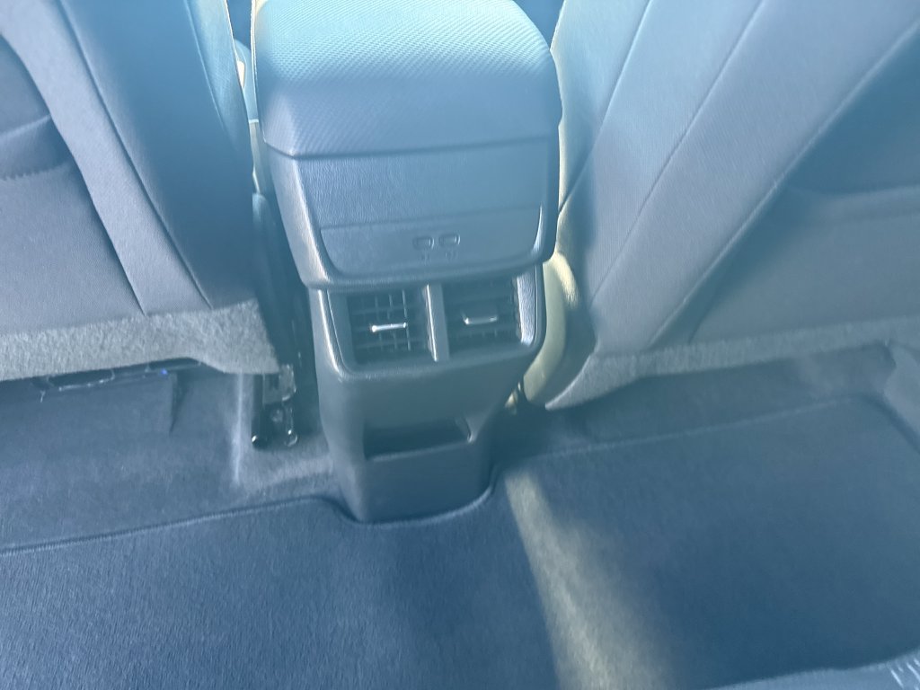 Used 2026 Chevrolet Equinox LT FWD image 28