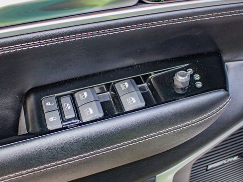 Used 2024 Jeep Wagoneer Series II w/ Flexible Seating Group AWD/4WD image 14