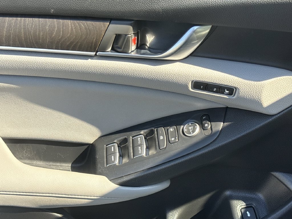 Used 2020 Honda Accord EX-L image 15
