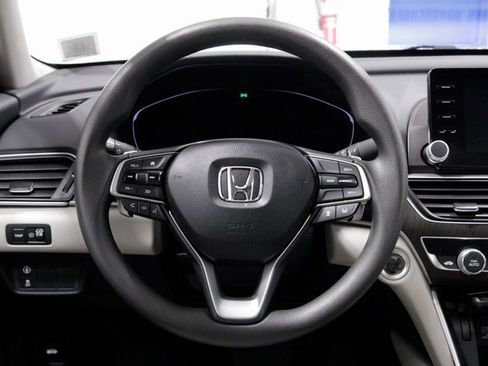 Used 2018 Honda Accord EX image 13