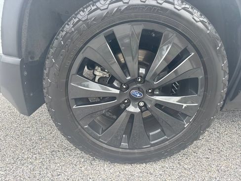 Used 2022 Subaru Ascent Onyx Edition AWD/4WD image 3