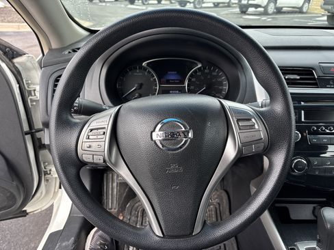 Used 2013 Nissan Altima 2.5 S image 17